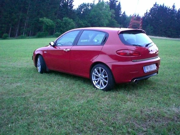 Mein Alfa mit bissl tuning. ;) - 