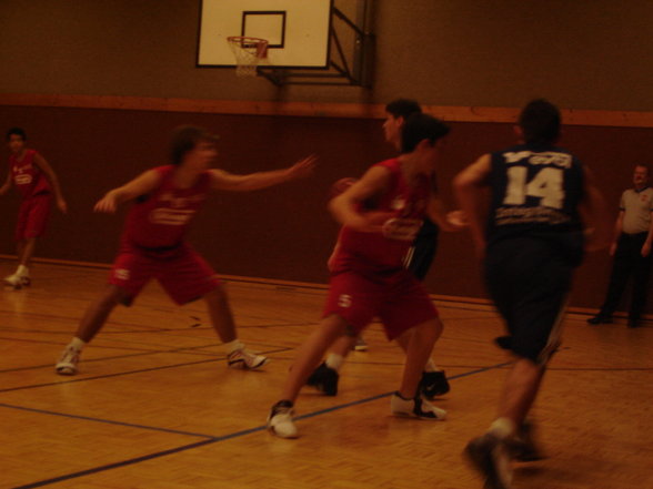 BASKETBALL - 