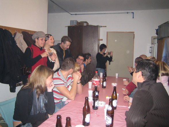 Party 4.11.06...... - 