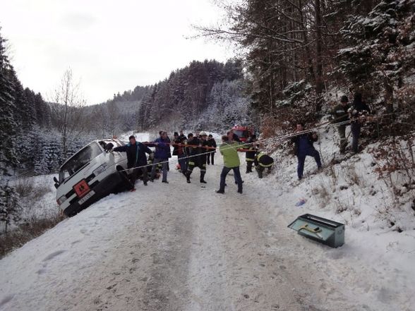 Schulbus Unfall  13.1.2010 - 