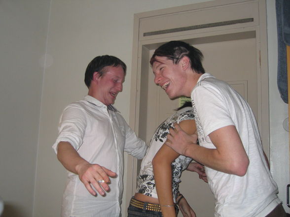 PArtY in EUROhStel!!!!!!!!!!!!!!!!!!! - 