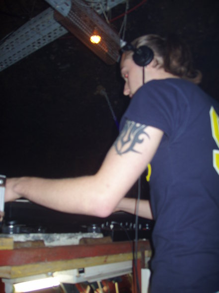 Support your local DJ 08.09.2006 - 