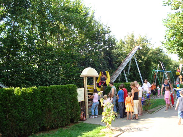 SkYlInE pArK iN dEuTsCHlAnD - 