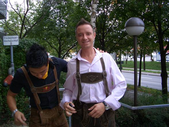 Chinaman in Lederhosen..*gg* - 