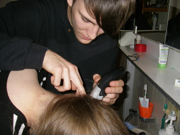 schnipp...  schnapp...  undercut..   =) - 