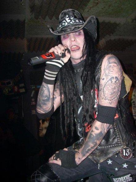 GIG - Wednesday13 & Lacrimas Profundere - 