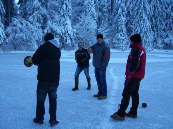 Eisstockschießen - 