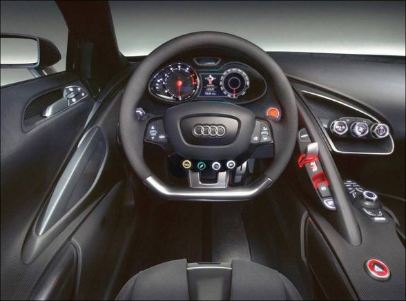 Audi Le mans Quattro, R8 - 