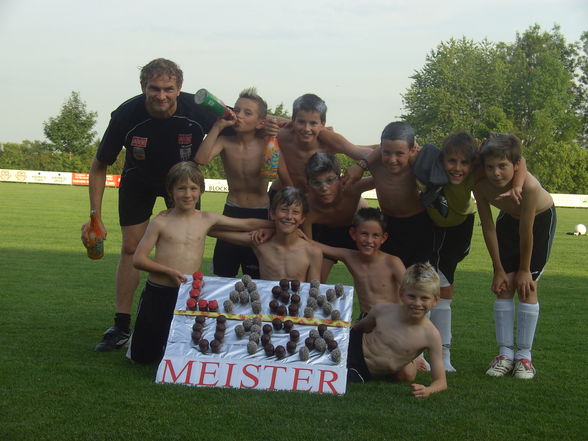 2009-06-15_Meister mit LASK-Linz U10-A - 