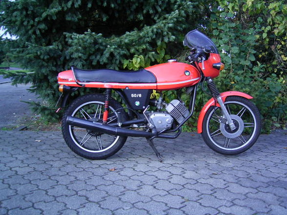 moped - 