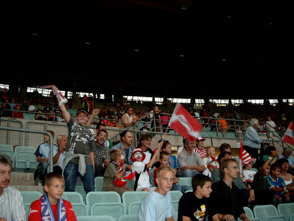 Österreich-England 2004 - 