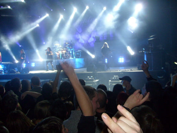 NighTwisH  Live in Salzburg - 