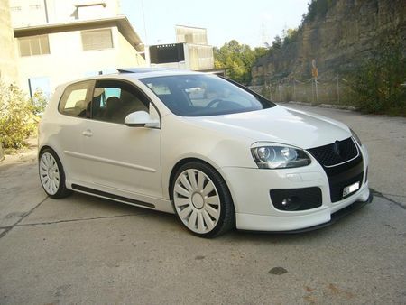 VW GOLF - 