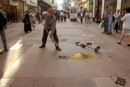 Julian Beever's pavement drawings - 