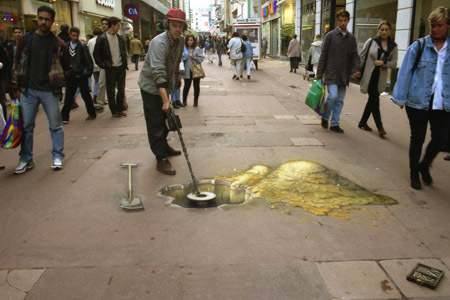 Julian Beever's pavement drawings - 