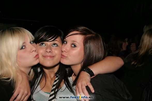 >>pardy hard 2008 - 