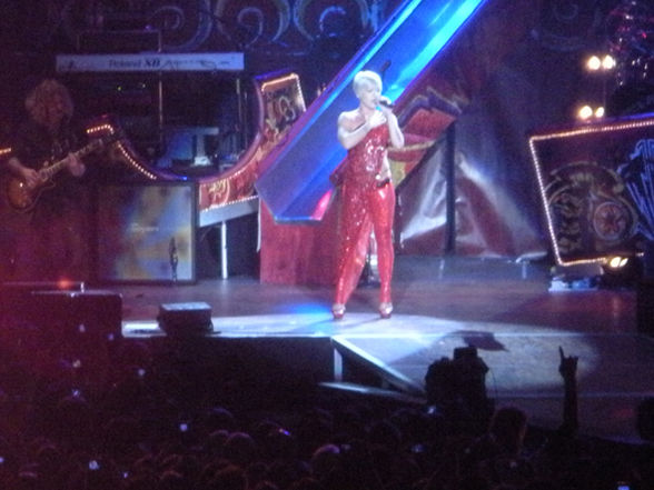 PINK FUNHOUSE TOUR 2009 _ 25.03.09 - 