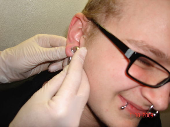 NEU TATTOO & PIERCING - 