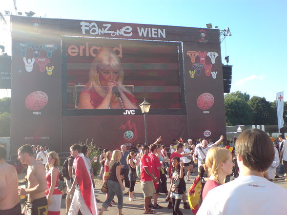 Euro 08 Finale .... Fanzone Wien - 