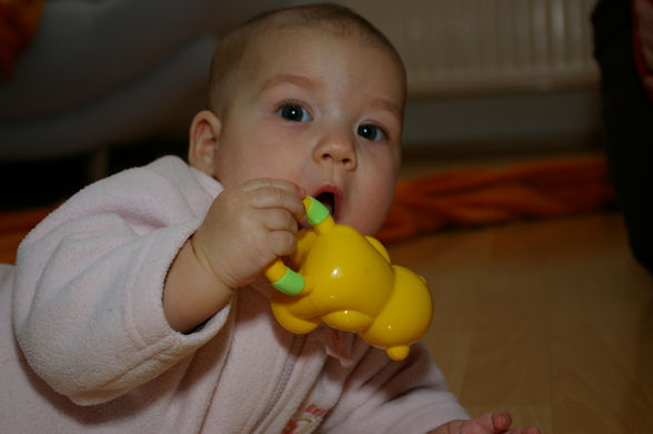 Meine klane nichte leonie sophie früher - 