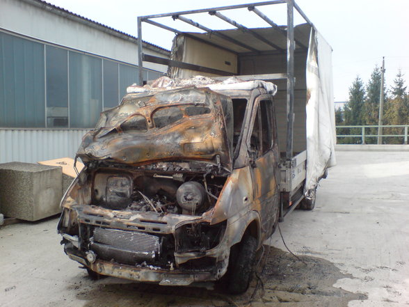 Fahrzeugbrand - 