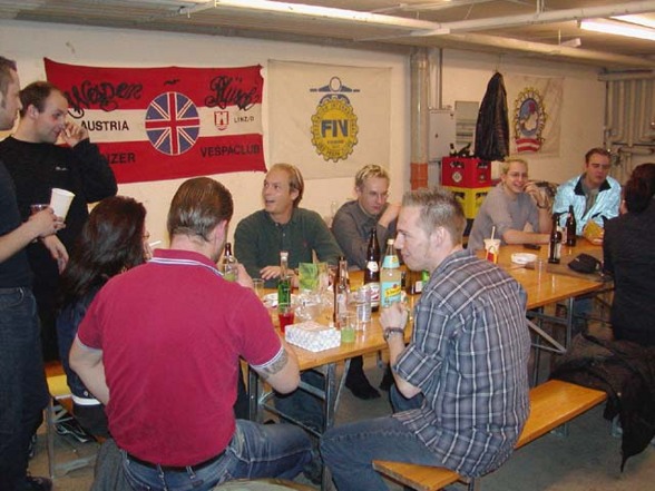 Vespastaumtisch und a paar treffen - 