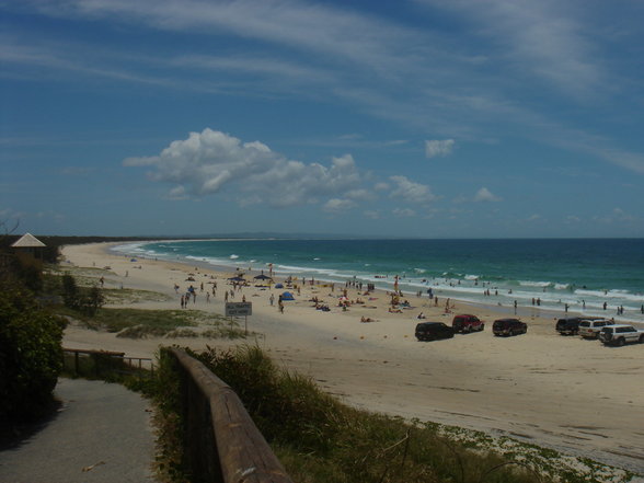 Byron Bay, Noosa, Rainbow Beach - 