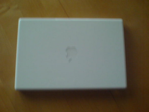 MacBook - 