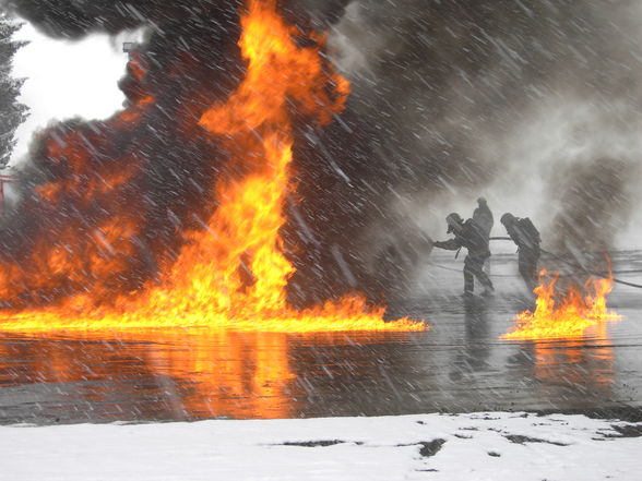 Flughafen Feuerwehr - 