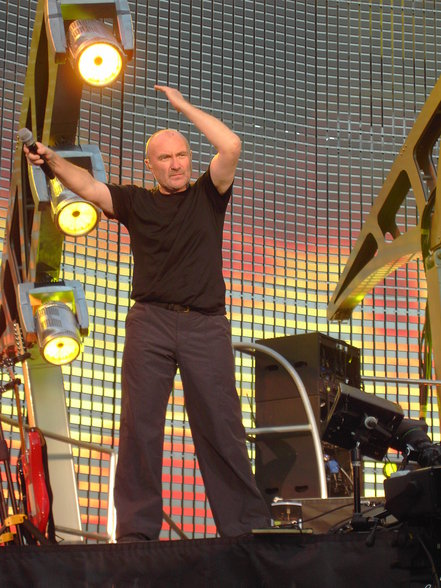 Genesis live on stage - 