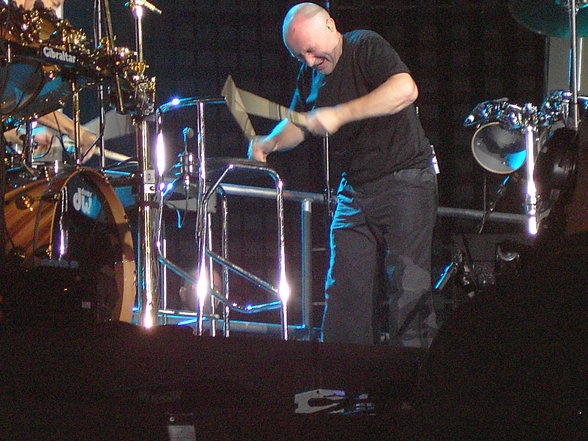 Genesis live on stage - 