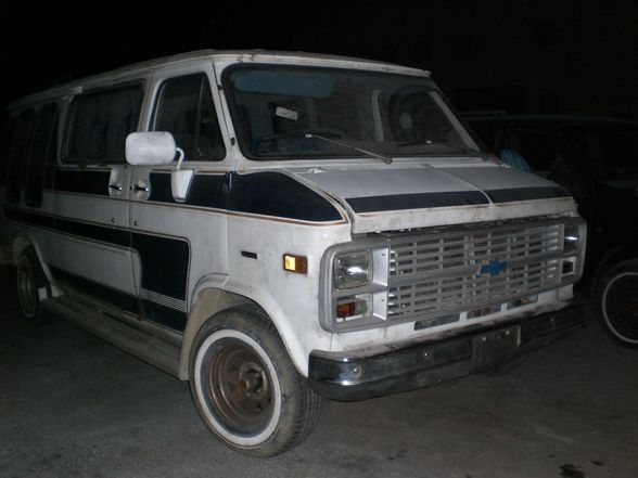 Chevy Van - 