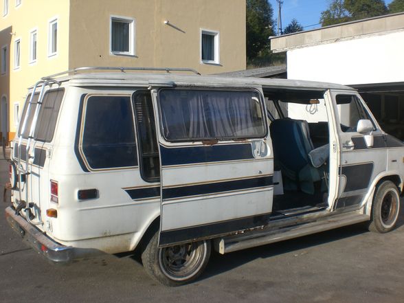 Chevy Van - 