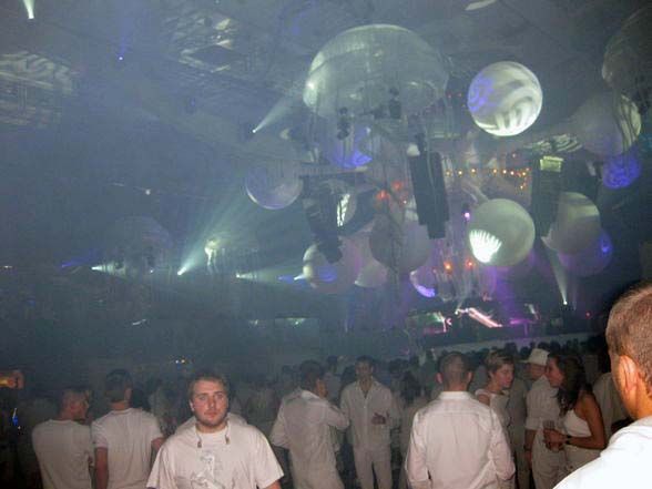 Sensation White - Wien 02.05.2009 - 