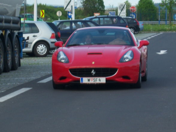 Die Ferrari fahrt! - 