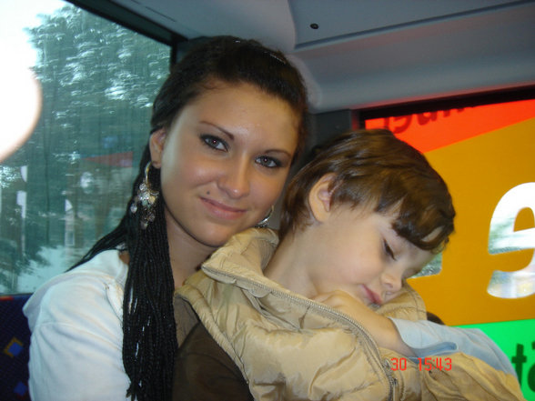 *~Ich UNd MAjN BaByy IM bUS ~* - 