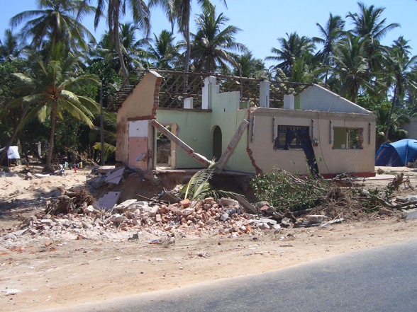 Sri - Lanka Tsunami  - 