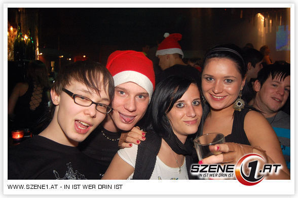 2009 the life is a never ending Party - 