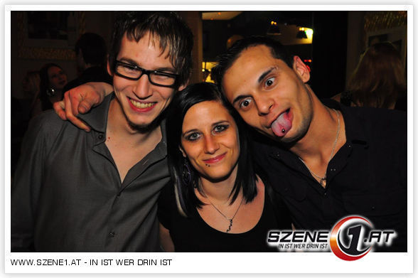 2009 the life is a never ending Party - 