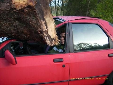 Crash am Sportplatz - 