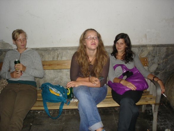 chicas in graz und beim fortgehn - 