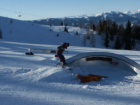 Schnee brettln (snowboarden) - 