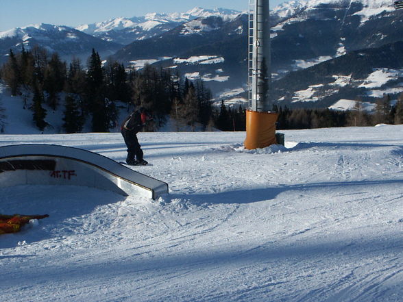 Schnee brettln (snowboarden) - 