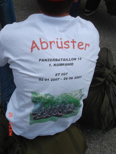 Abrüsten (((Lage-Lage 000))) - 