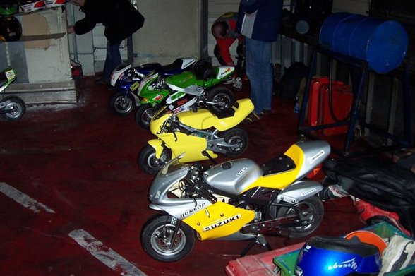 Minibikerennen in der V-MAX Halle - 