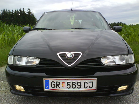 Alfa Romoe 145 - 