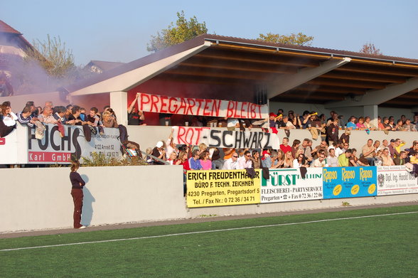 Rot-Schwarze Fußballwelt - 