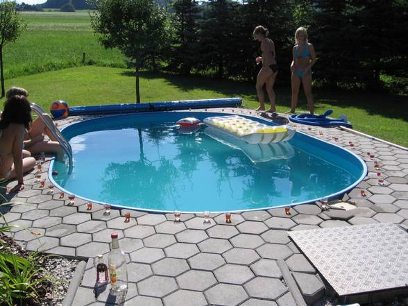 VIG-Poolparty - 