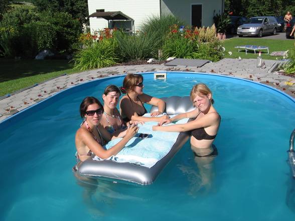 VIG-Poolparty - 