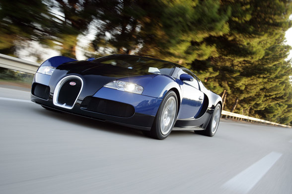 Bugatti 16.4 Veyron - 